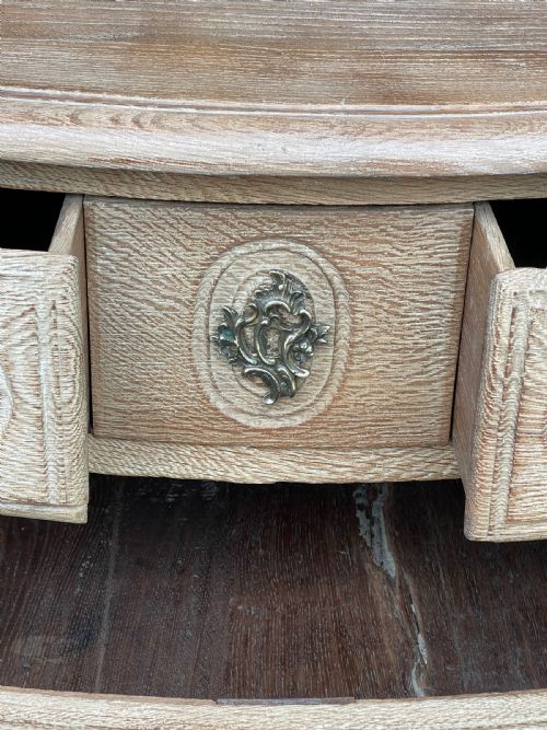 18TH CENTURY OAK COMMODE - ADDITIONAL PHOTO 9