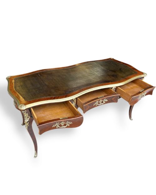19TH CENTURY FRENCH LOUIS XV STYLE BUREAU PLAT - ADDITIONAL PHOTO 11