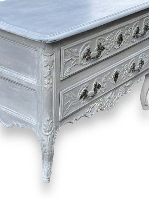 18TH CENTURY TWO DRAWER FRENCH PAINTED COMMODE - ADDITIONAL PHOTO 4