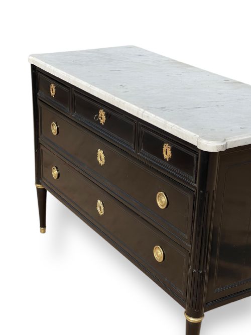 18TH CENTURY FRENCH EBONIZED COMMODE - ADDITIONAL PHOTO 8