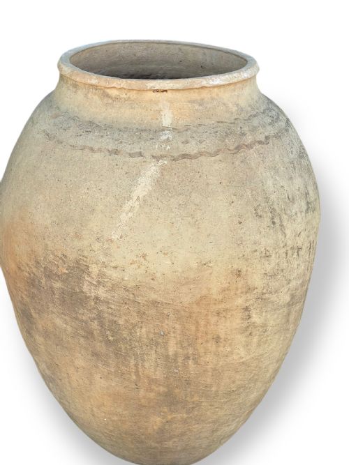 VERY LARGE PAIR OF TERRACOTTA POTS - ADDITIONAL PHOTO 5