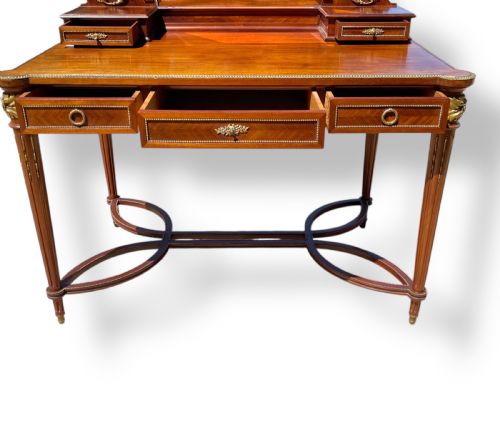 FINE QUALITY MAHOGANY ORMOLU MOUNTED DRESSING TABLE - ADDITIONAL PHOTO 12