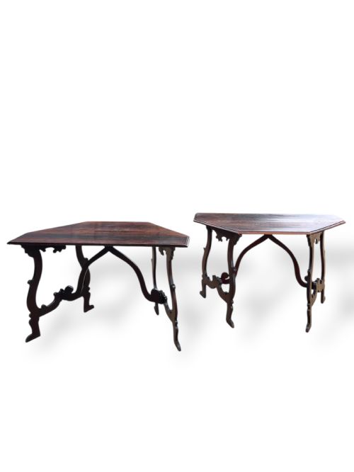 PAIR OF 18TH CENTURY ITALIAN WALNUT CONSOLE TABLES - ADDITIONAL PHOTO 13