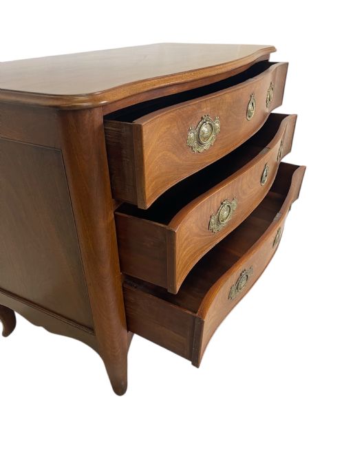 ANTIQUE SERPENTINE CHEST OF DRAWERS IN MAHOGANY - ADDITIONAL PHOTO 5
