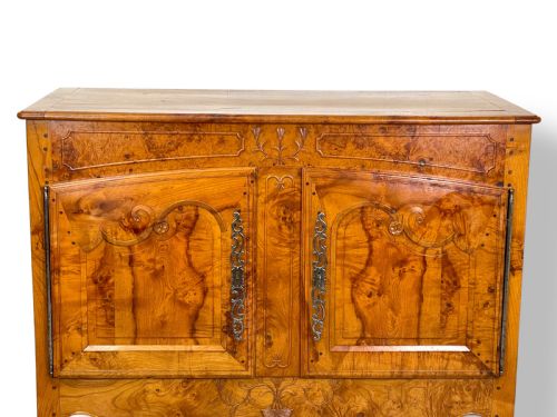 A EXCEPTIONAL FRENCH BURR ELM DRESSER - ADDITIONAL PHOTO 1