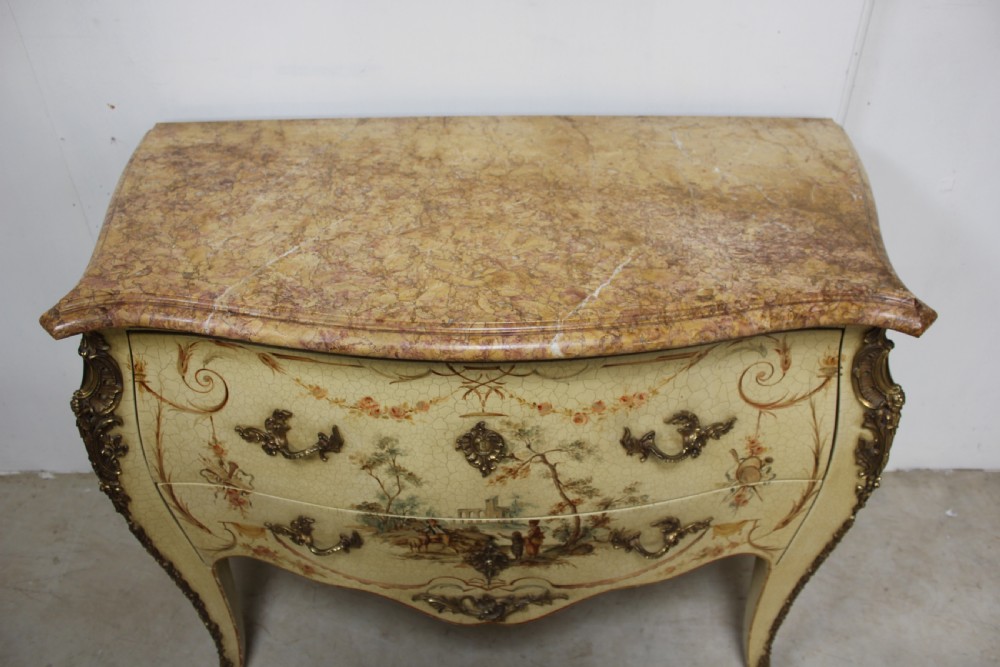Chinoiserie commode  View XIII
