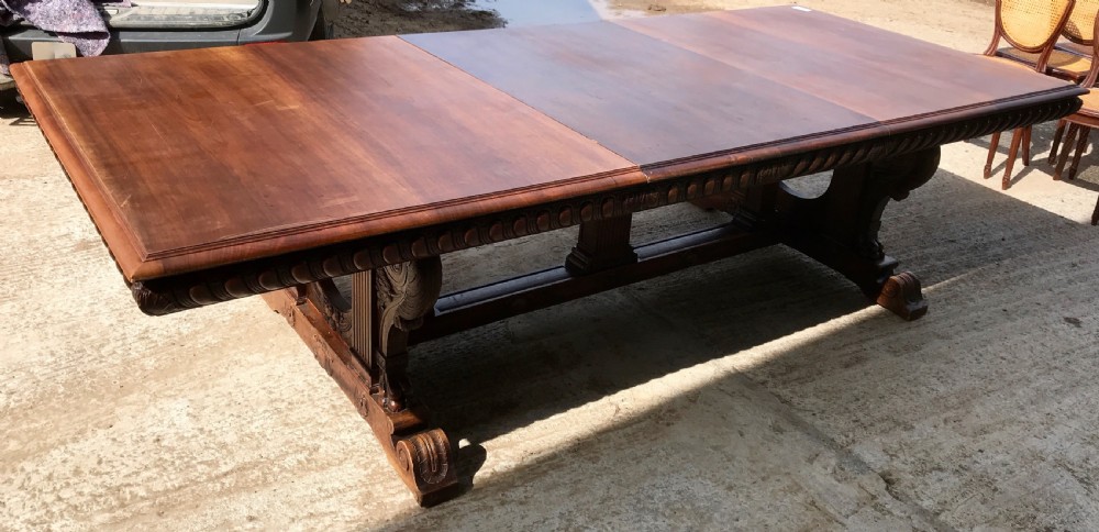 walnut dining table  View IV