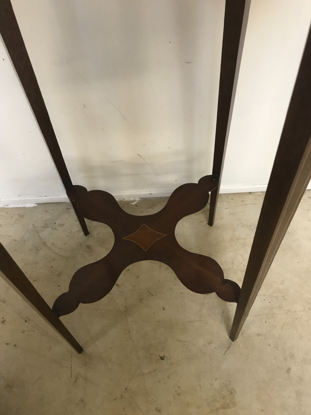 inlaid bijouterie table  View IV