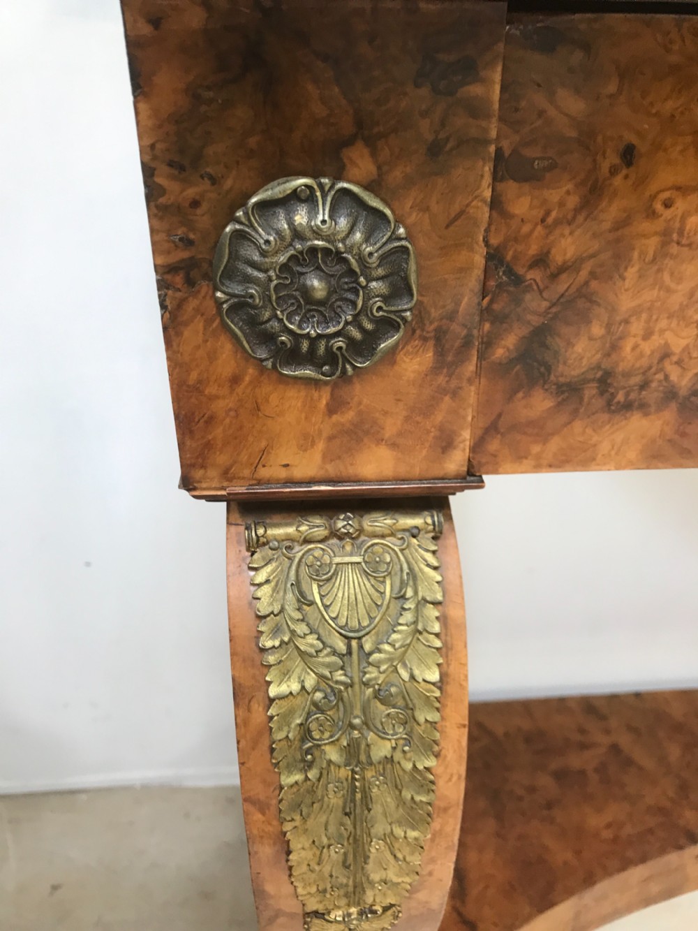 Fine walnut console table  View V