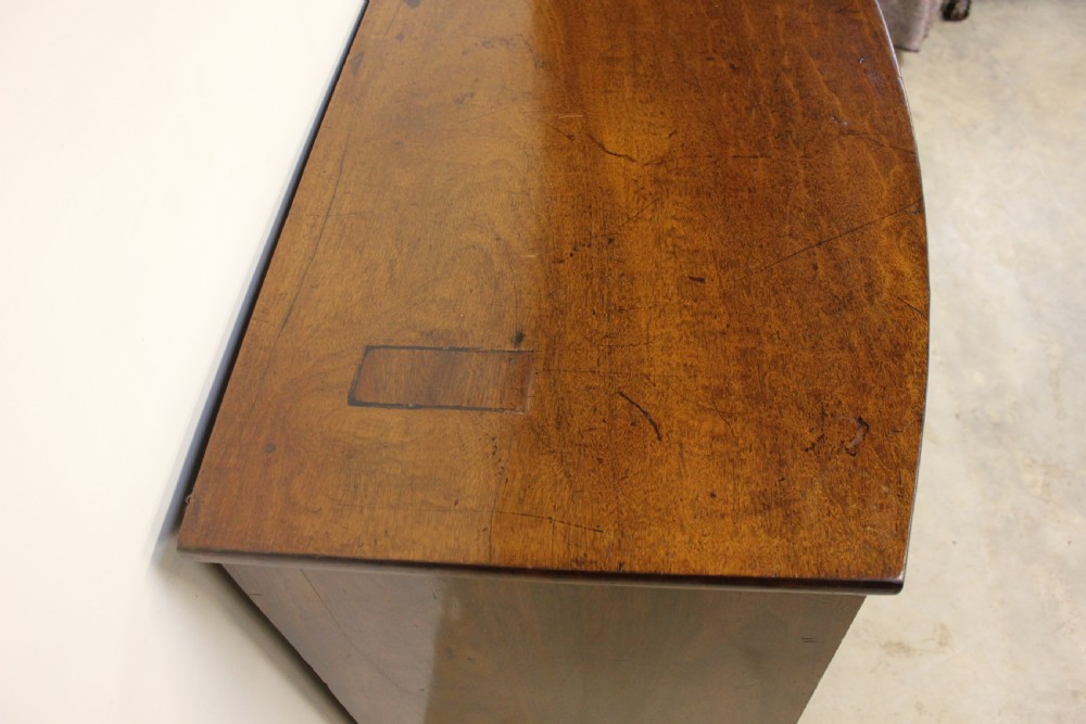 Early !9 th cent mahogany chest of drawers View III