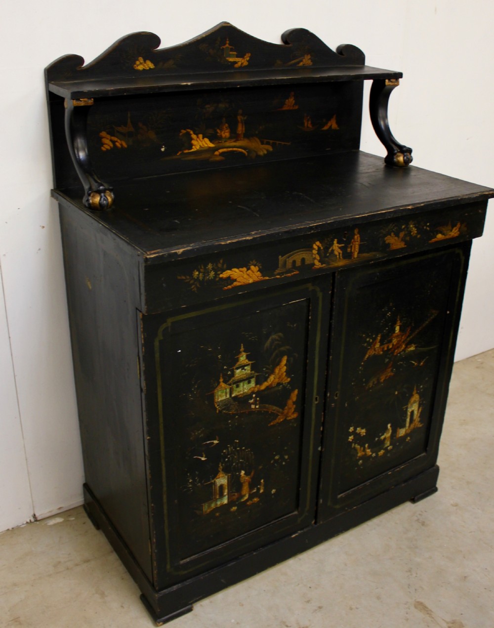 Regency Chinoiserie Chiffonier  View VII