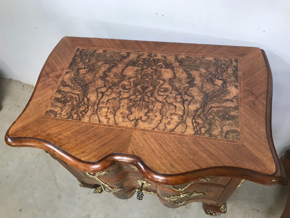 Pair of Walnut commodes chests  View VII