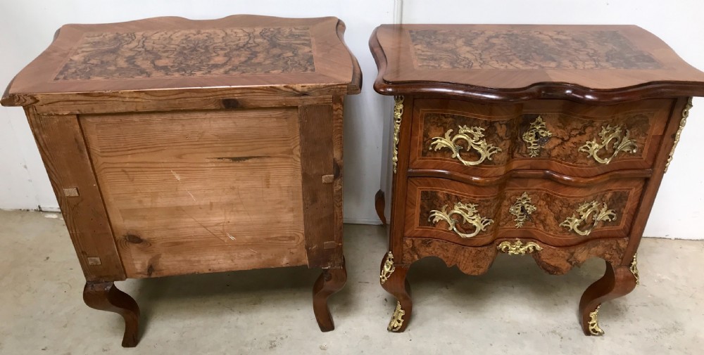 Pair of Walnut commodes chests  View VIII