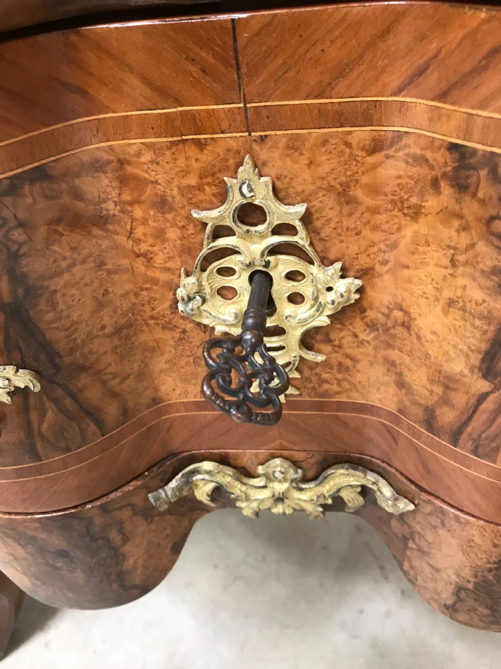 Pair of Walnut commodes chests  View XI