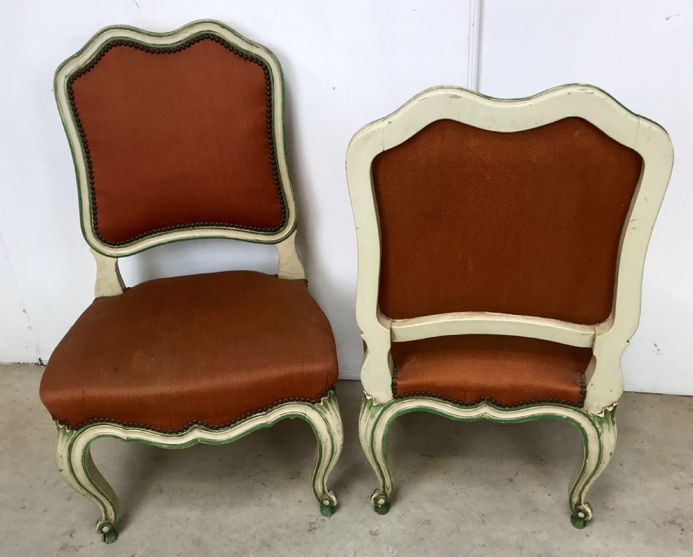 Pair chairs View III