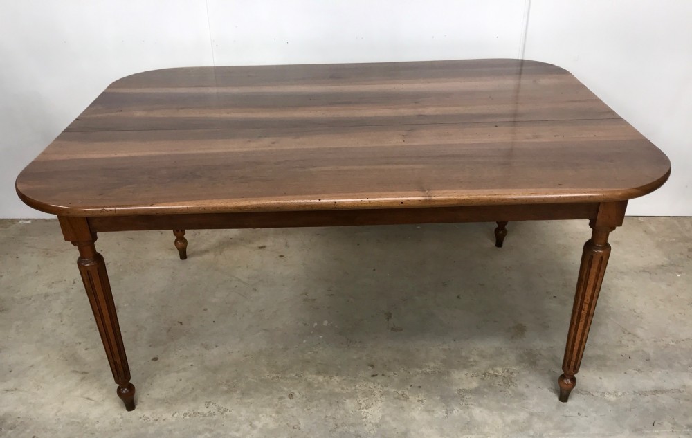 Dinning Table View IV