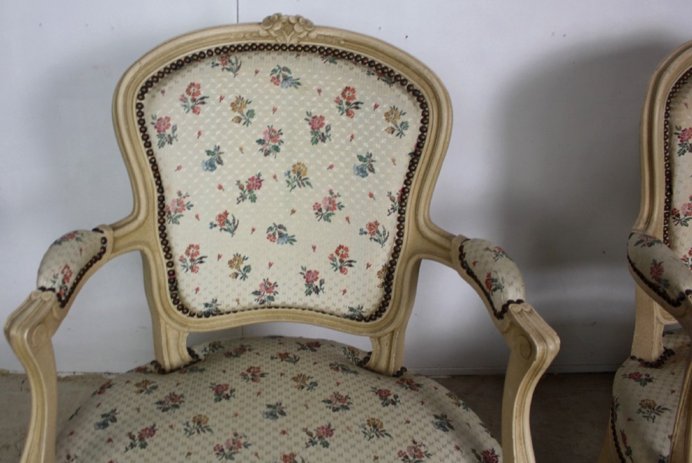 Pair of Armchairs with Matching Stool View VII
