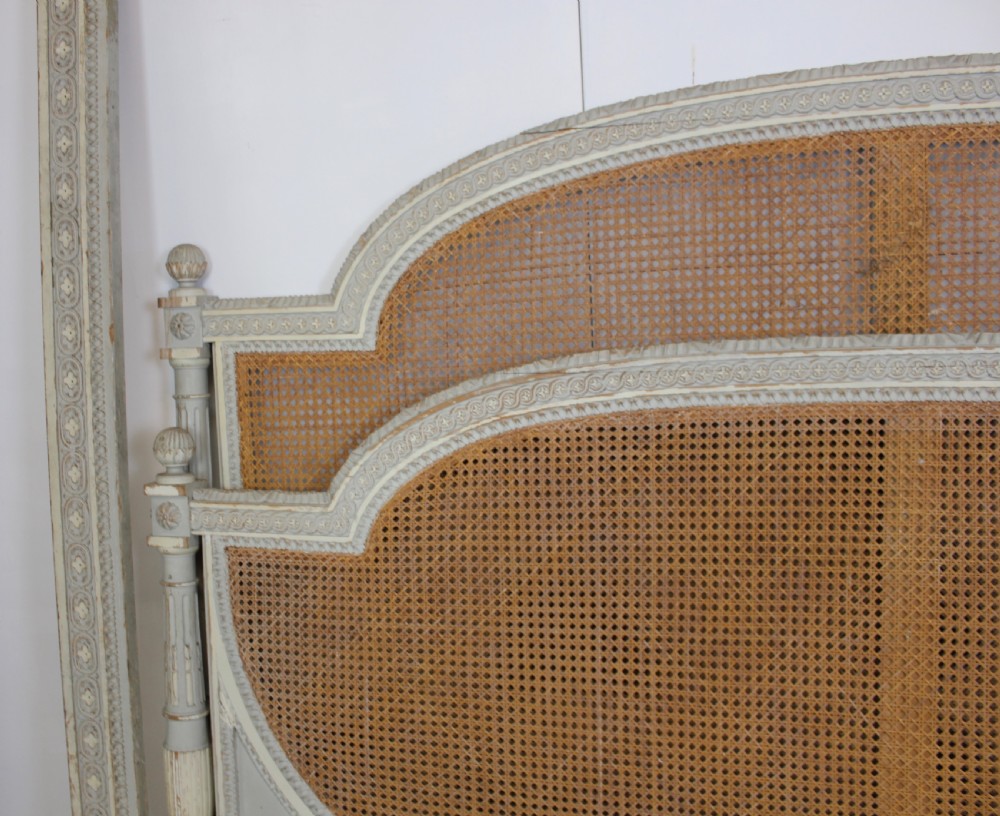 King size cane bed View II