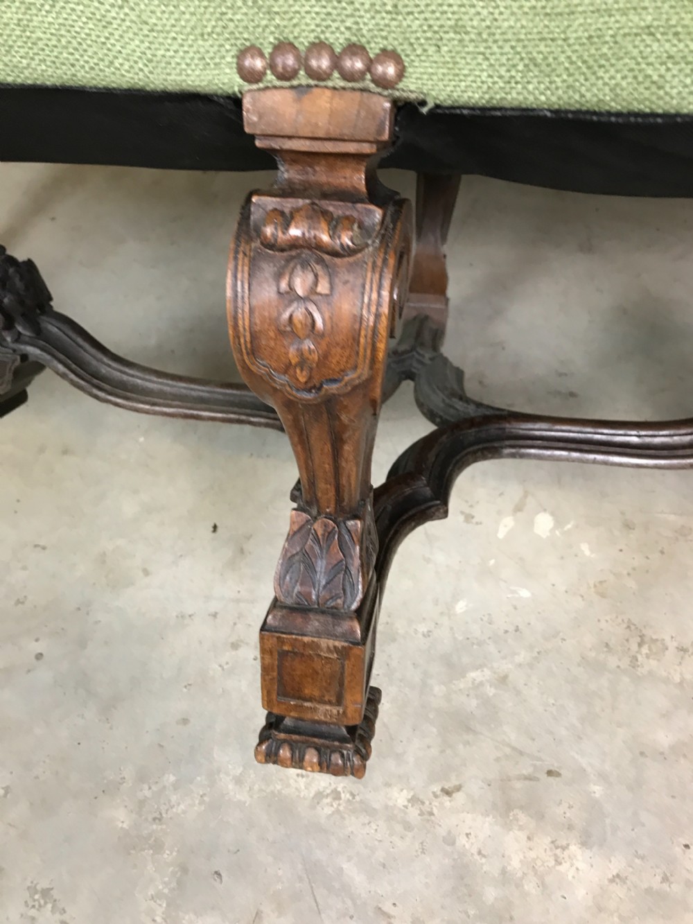 French Walnut sofa  View VIII