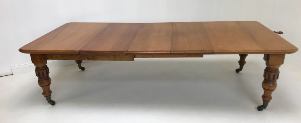 Antique walnut extending Dining table