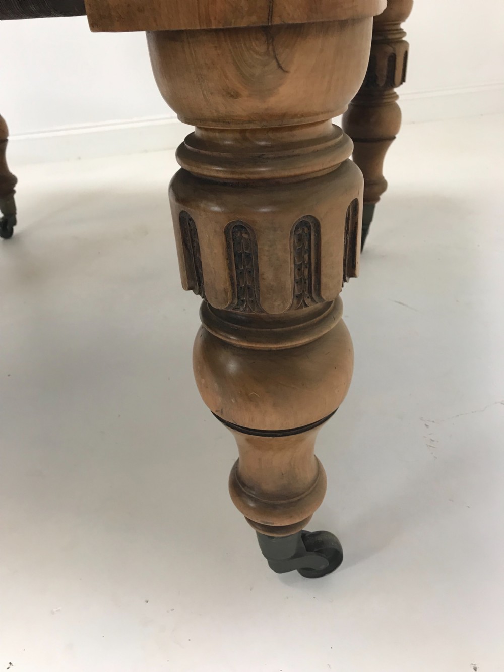 Antique walnut extending Dining table View IV