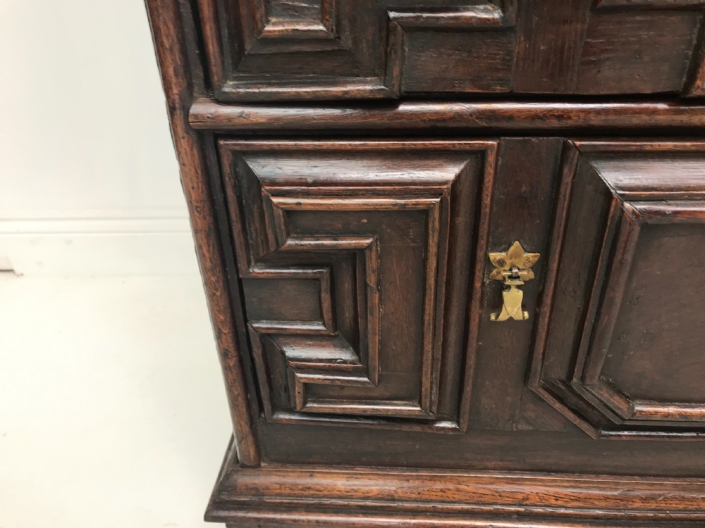 Antique 17th Cent Oak Chest  View XII