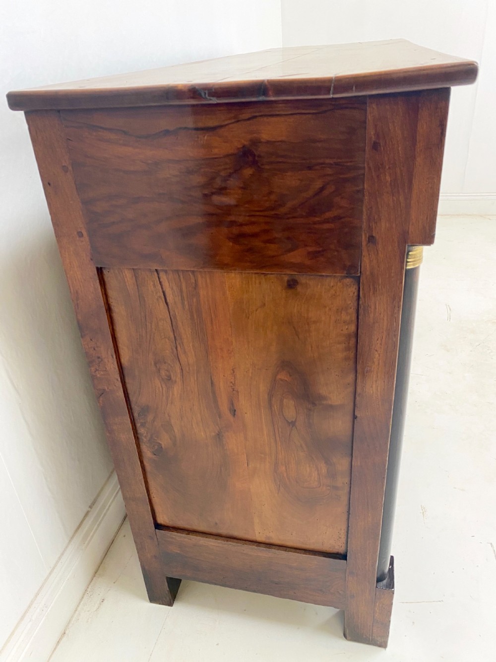 18th Century French Walnut and Burr Elm Enfilarde  View IX
