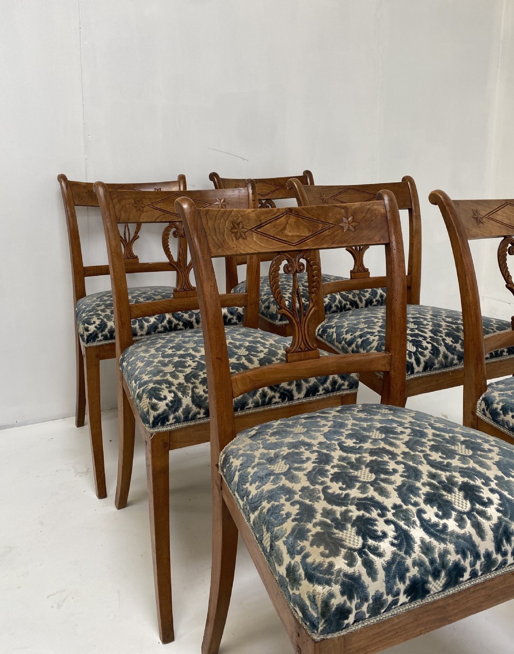 Set of 6 Sabre Legged Chairs View VI