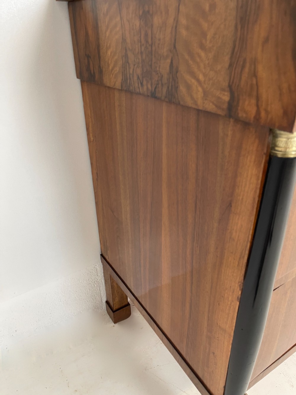 Pair Of Walnut Italian Commodes View XII