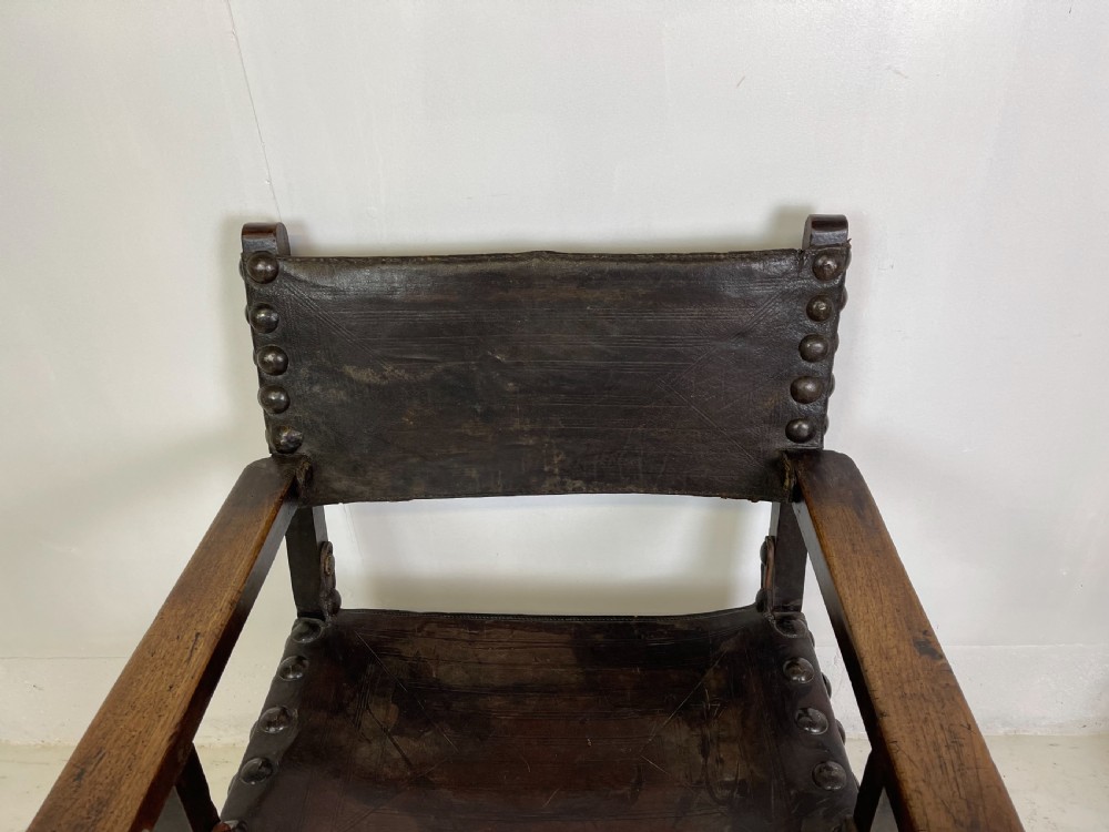 Two 17 th century Spanish walnut Armchairs  View VII