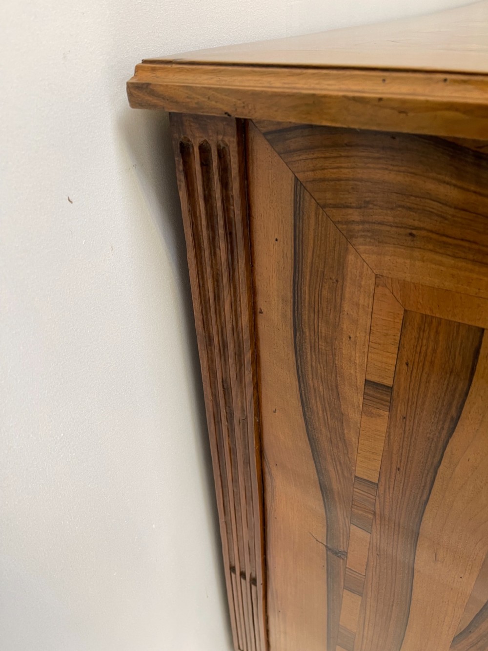 French Walnut parquetry Commode  View VIII
