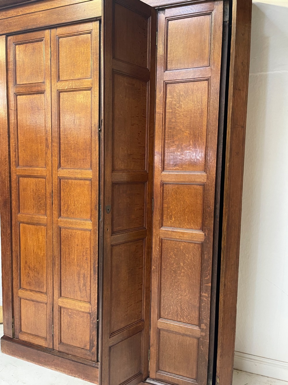  set of 3 Estate cupboards  View IV