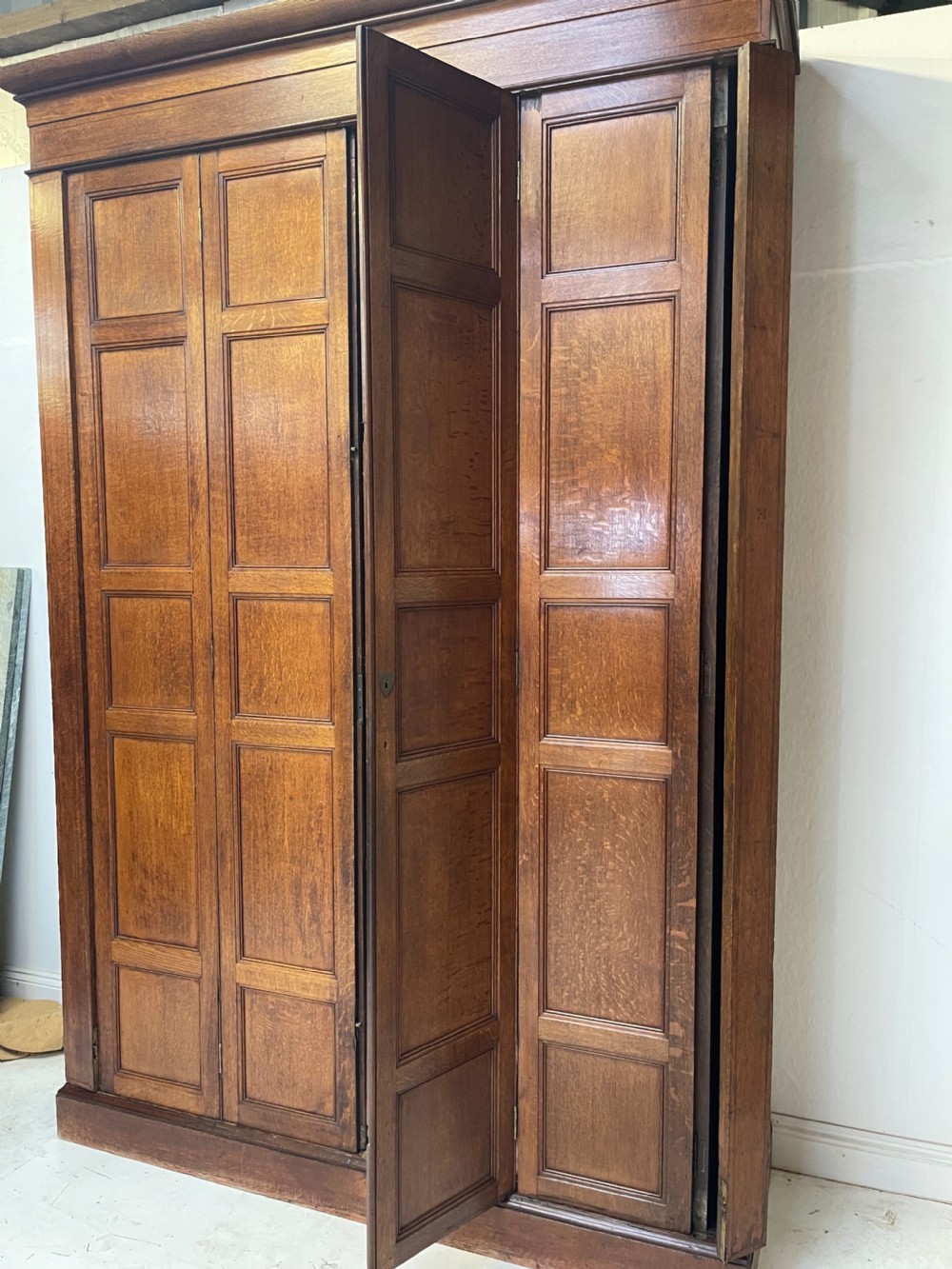  set of 3 Estate cupboards  View V