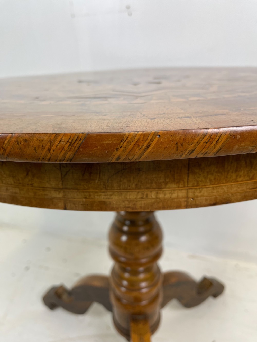 19 th century Italian Parquetry table  View IV