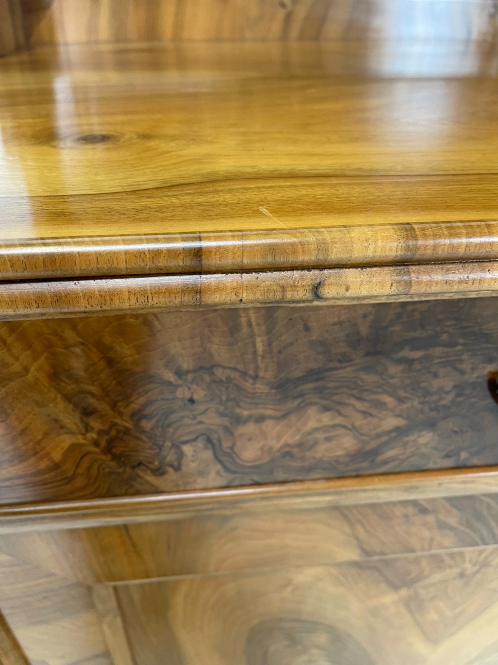 Walnut Sideboard buffet View XI