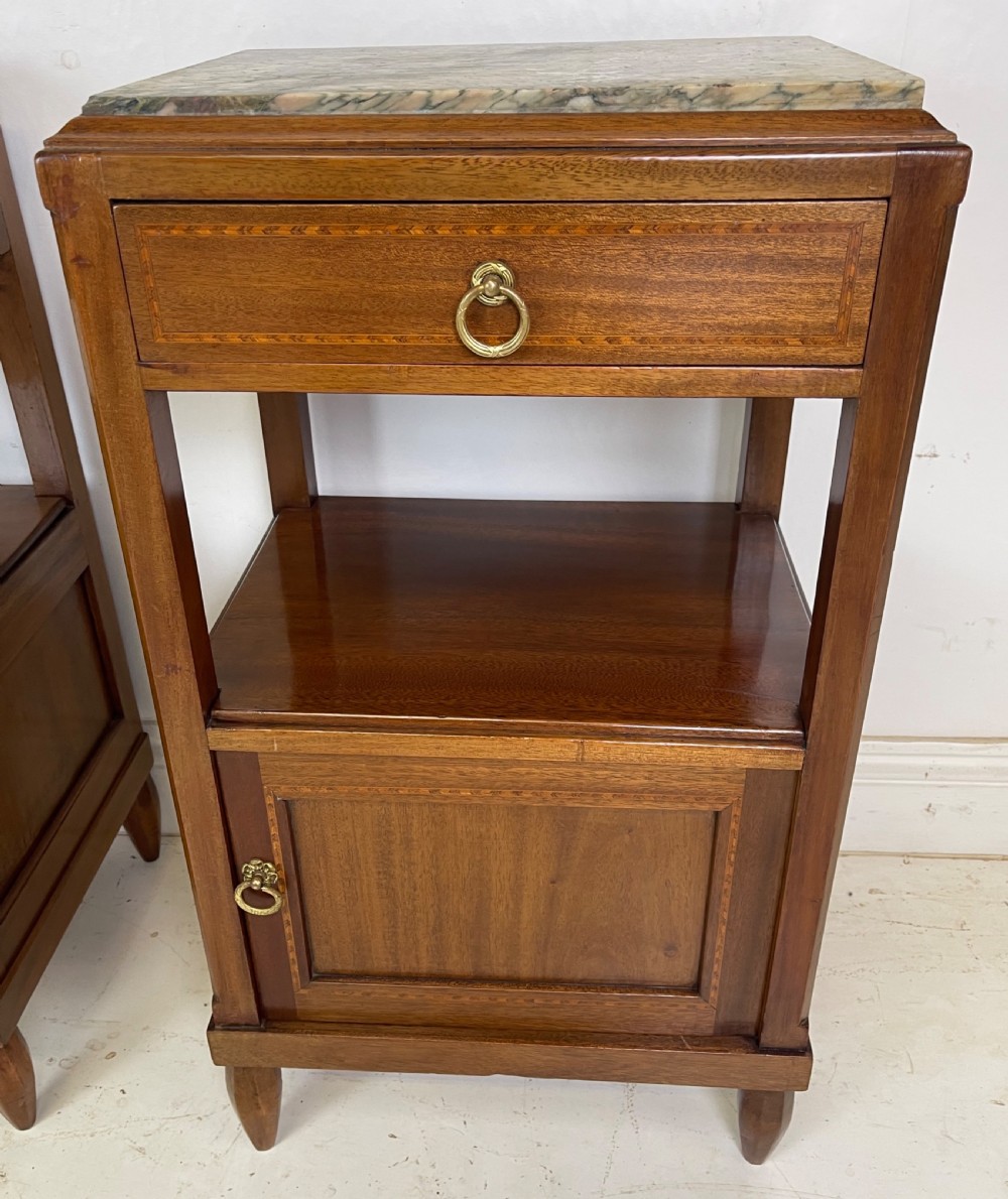 Pair of nightstands  View IV