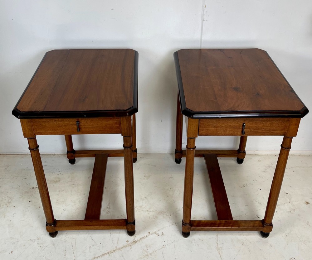 Pair of lamp Tables 