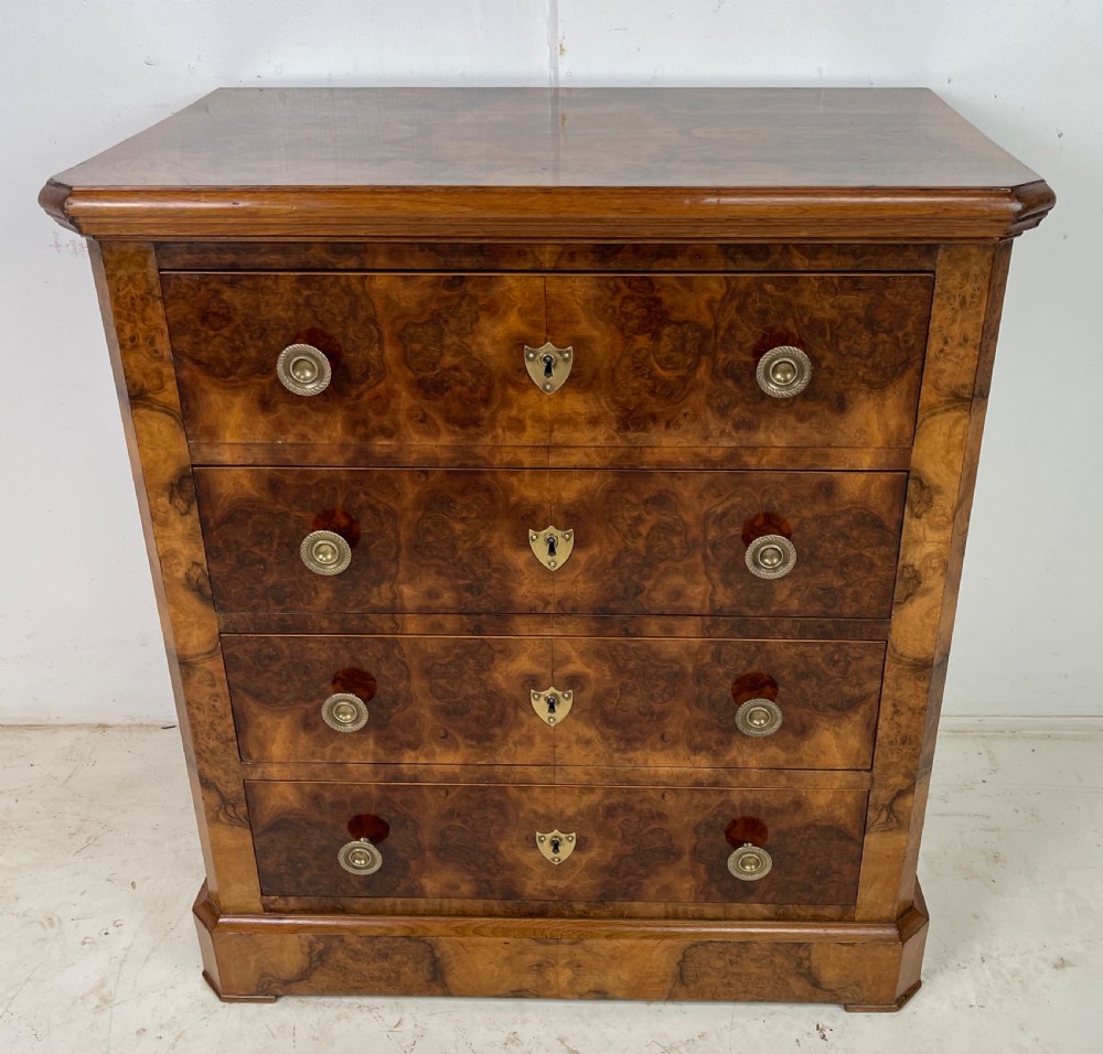 Walnut Chest of Drawers