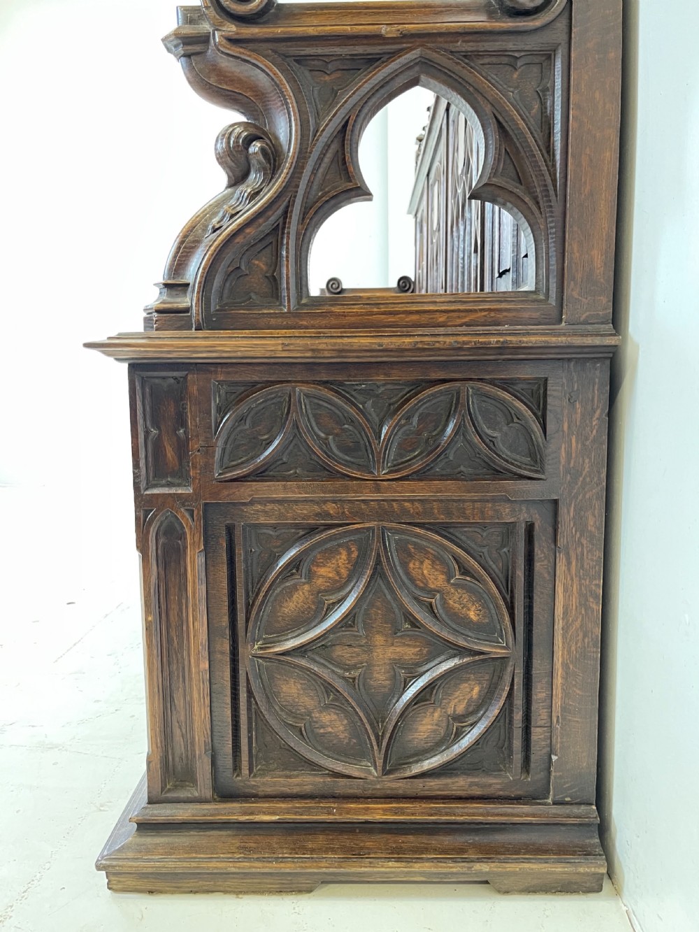 Victorian Gothic Hall Bench View VI