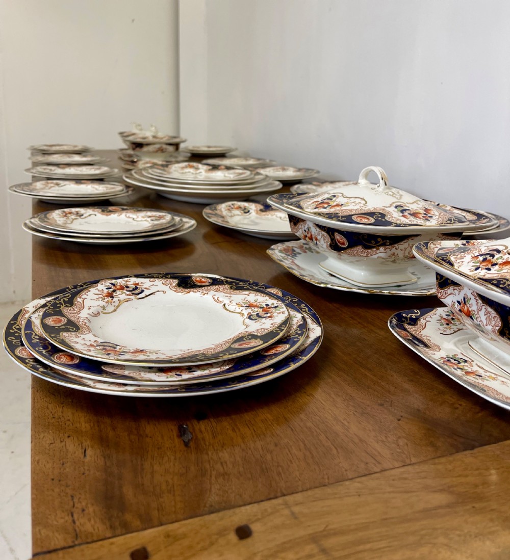 Dinner service  View II