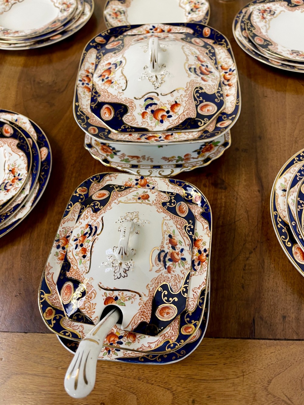 Dinner service  View IX