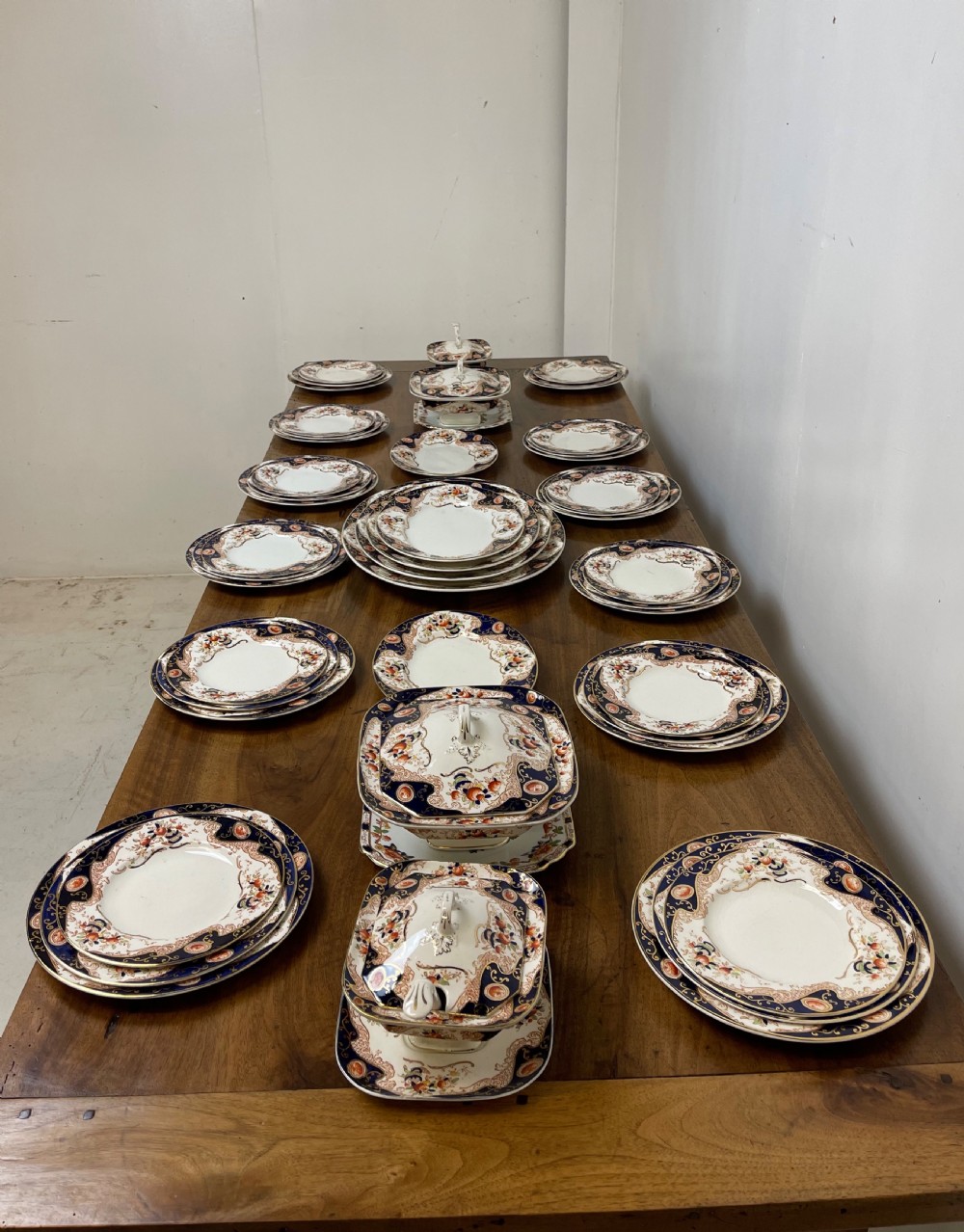 Dinner service  View XIV