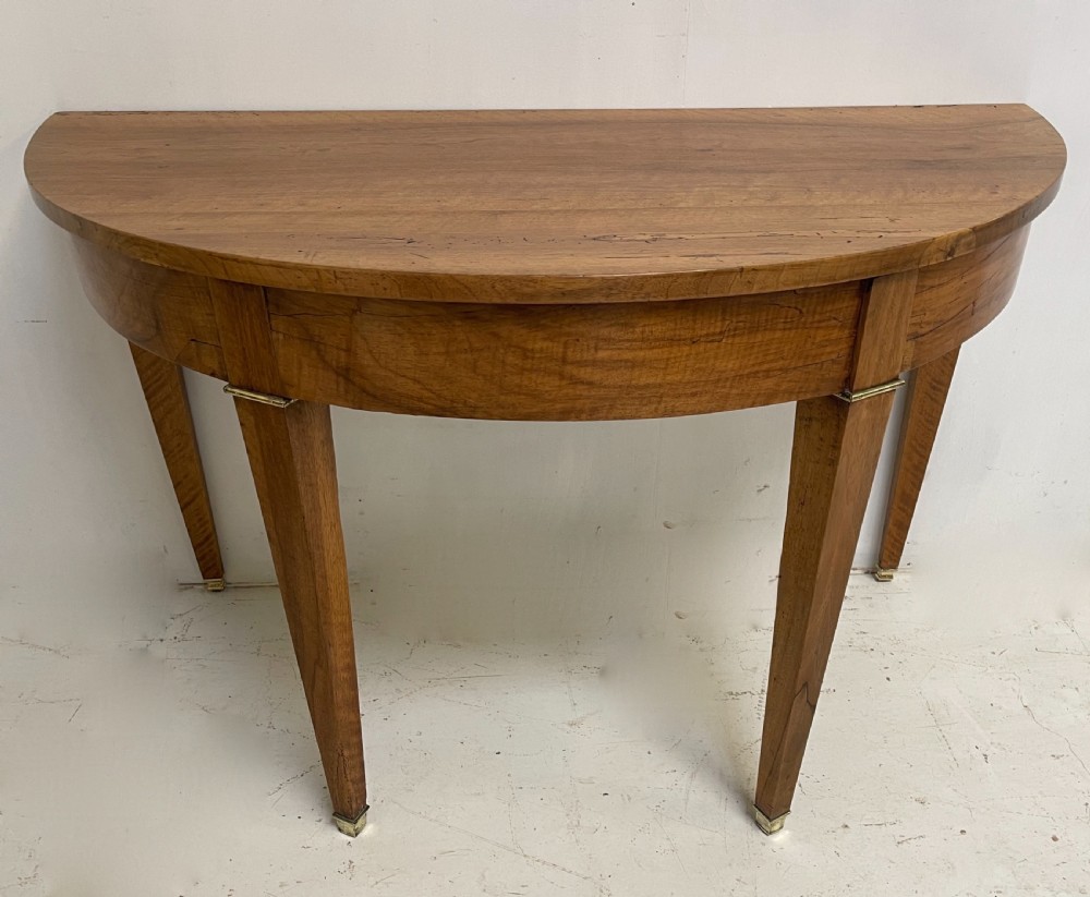 Pair Of Tables in walnut  View IX