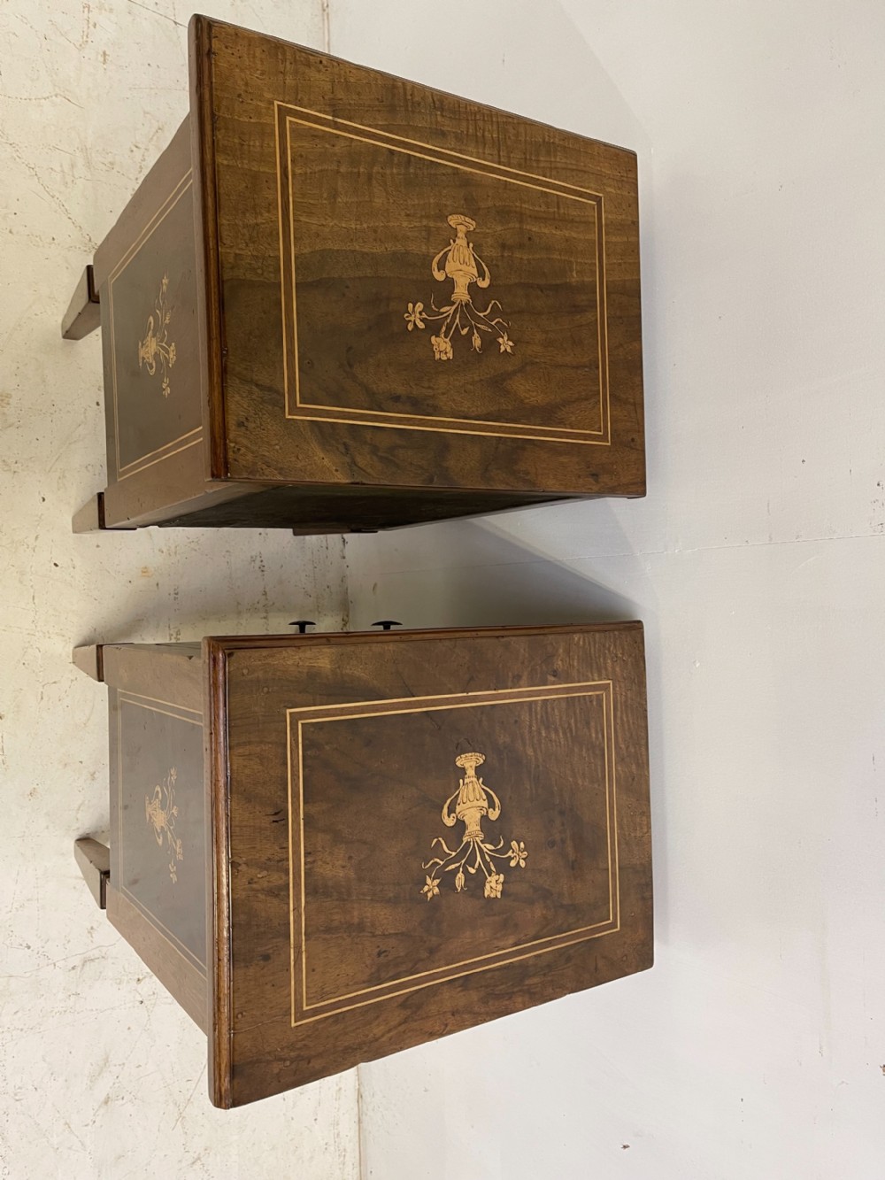 Pair of Italian nightstands or lamp tables  View VIII