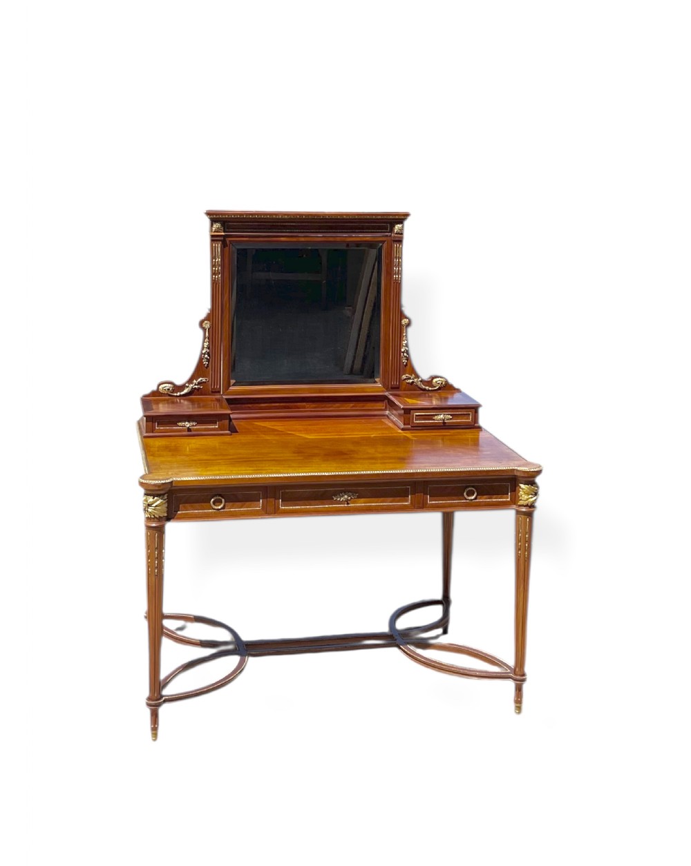 Fine Quality Mahogany Ormolu Mounted Dressing Table