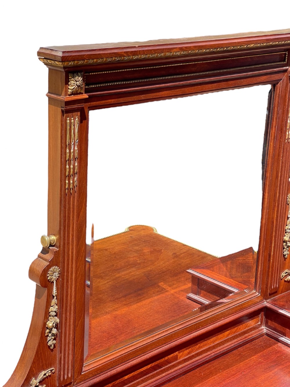 Fine Quality Mahogany Ormolu Mounted Dressing Table View VII
