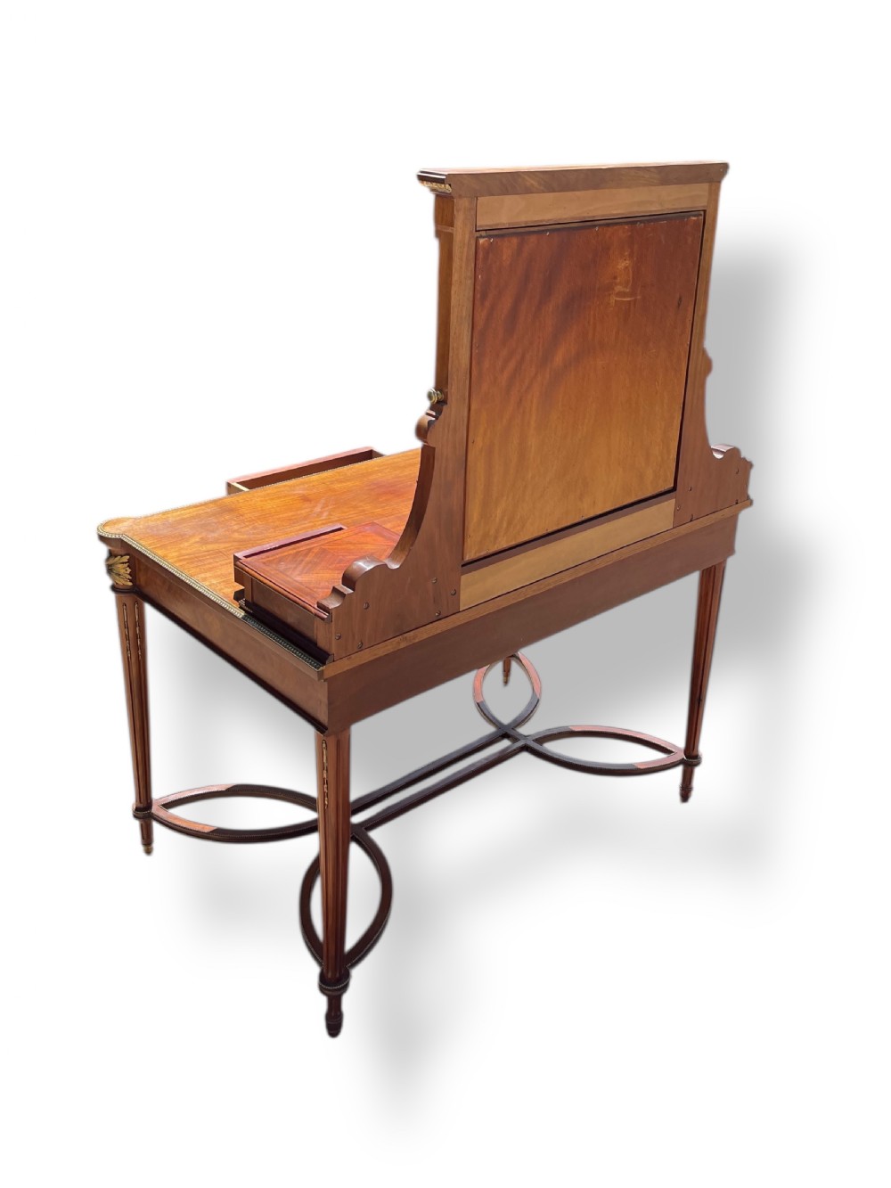 Fine Quality Mahogany Ormolu Mounted Dressing Table View XII