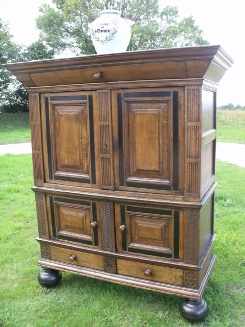 18th C Oak Press/cupboard