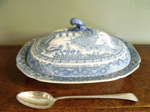 18th C Blue and White Tureen