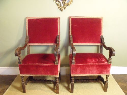 Pair of 18th C Walnut Open Armchairs